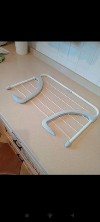 Tendedero plegable para ventana/balcón/radiador