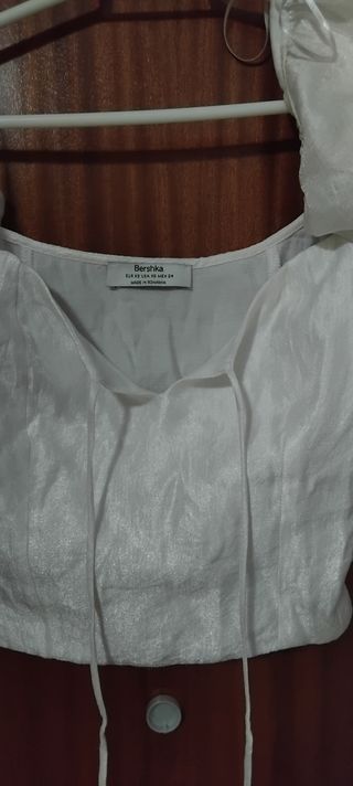 Top blanco mujer con volantes