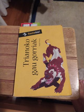 Libro Triánoko gau gorriak
