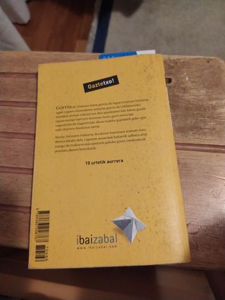Libro Triánoko gau gorriak
