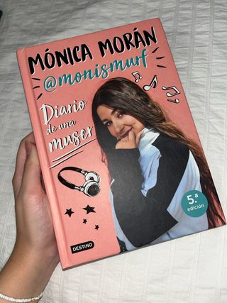Libro de la influencer Mónica Morán