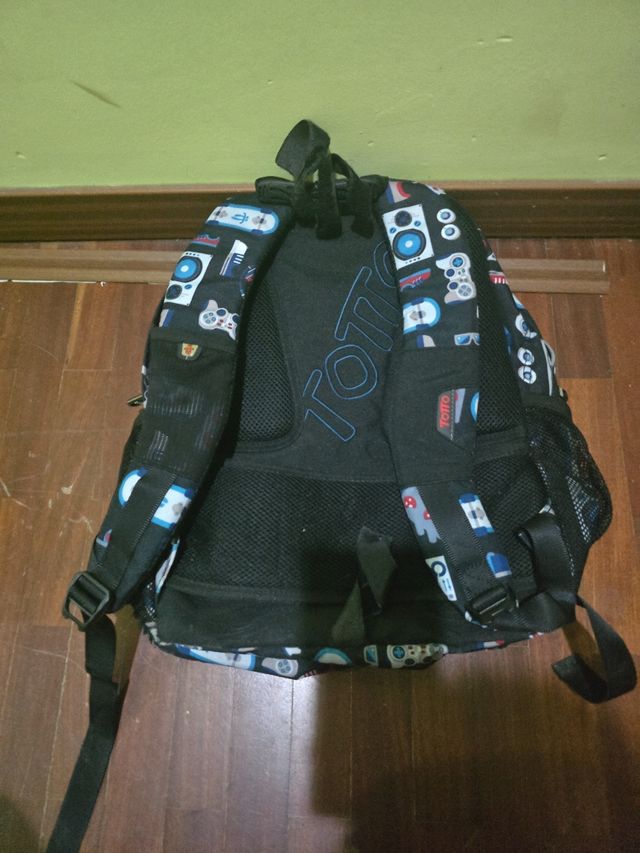 Mochila escolar con estampado de videojuegos