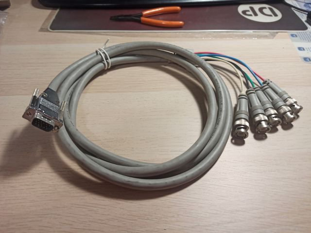 Cable VGA a 5 BNC