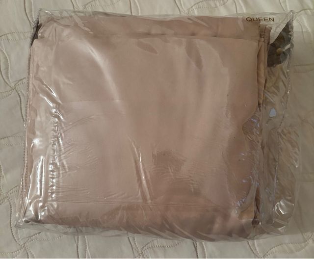 Set Lenzuola Queen Beige 4 Pezzi