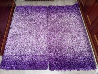Alfombras pelo largo morado y blanco