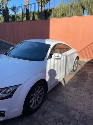 Audi TT 2011