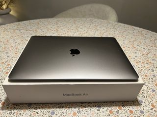 MacBook Air Retina 13.3 2019 Gris Espacial