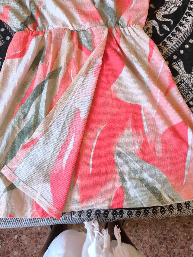 Vestido corto estampado floral