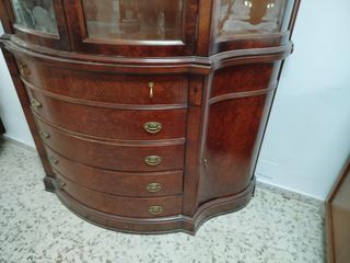 Vitrina de madera y cristal El Corte Inglés