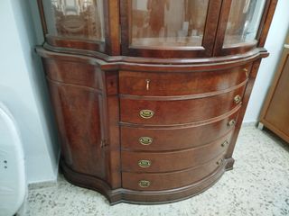 Vitrina de madera y cristal El Corte Inglés