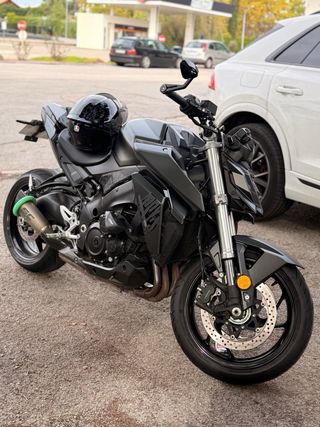 Suzuki GSXS950
