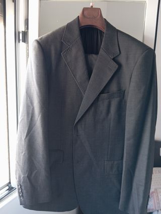 Traje de vestir gris