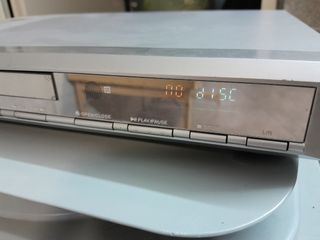 Lettore DVD Strong SRT 1500