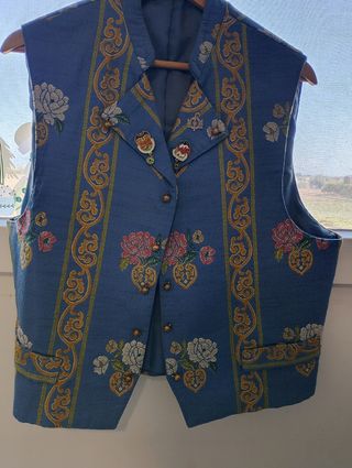 Chaleco fallero bordado
