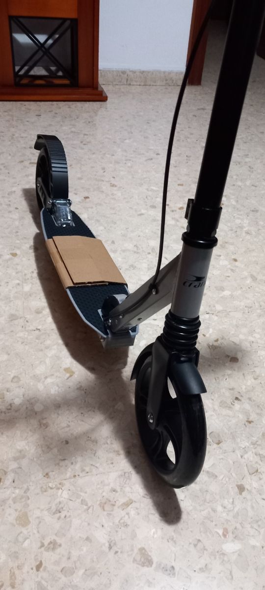 Patinete infantil a estrenar