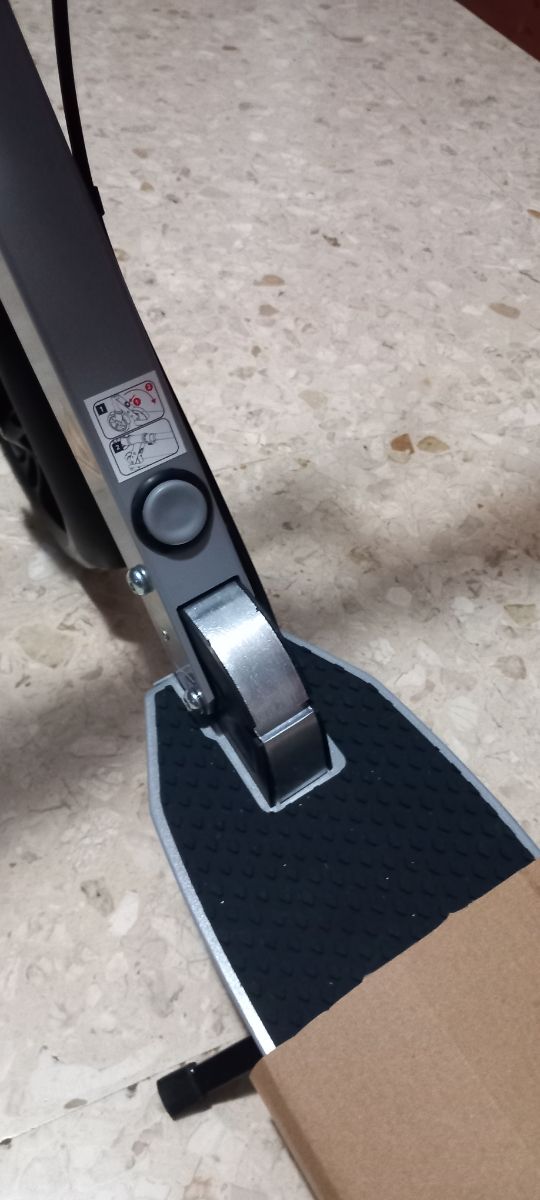 Patinete infantil a estrenar