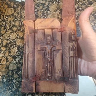 Tríptico madera tallada a mano