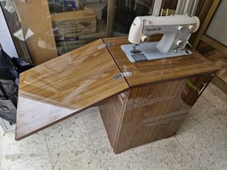 Máquina de coser Vigorelli