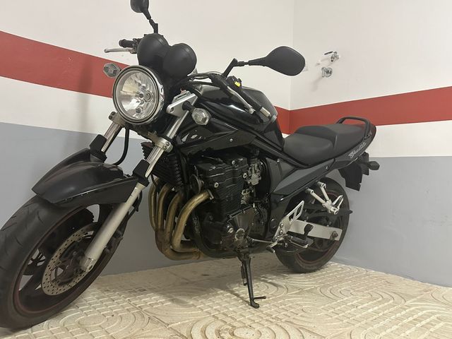 Suzuki Bandit GSF 650 2007.