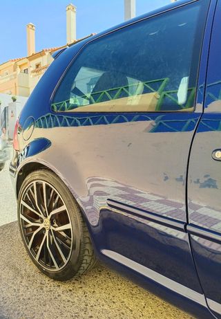 Volkswagen Golf 2000