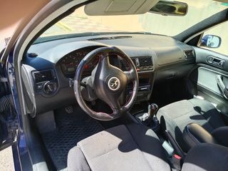 Volkswagen Golf 2000