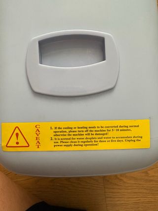 Mini nevera cosméticos