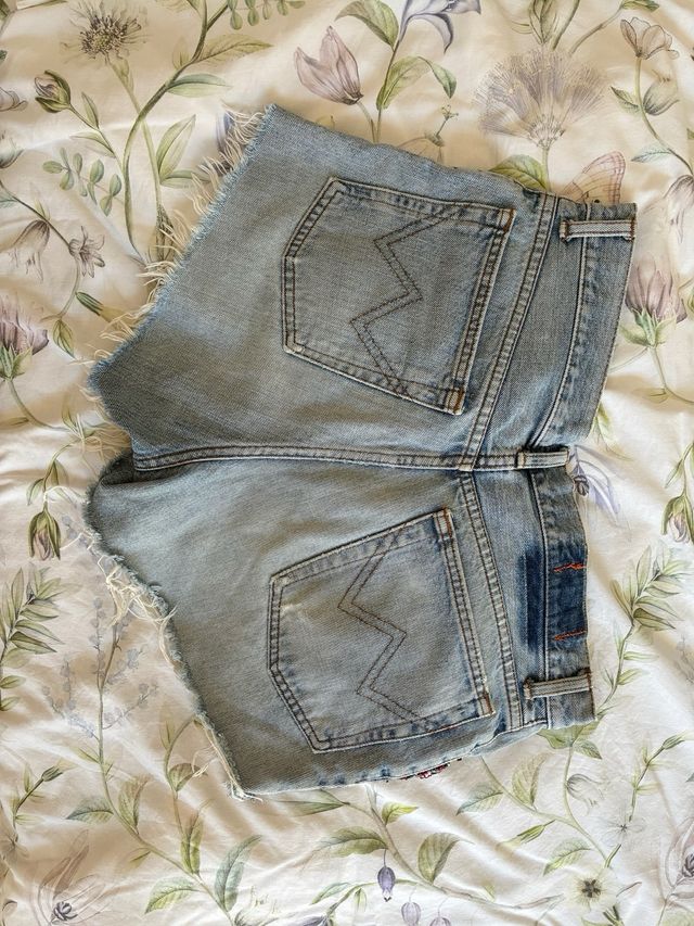 Shorts vaqueros customizados