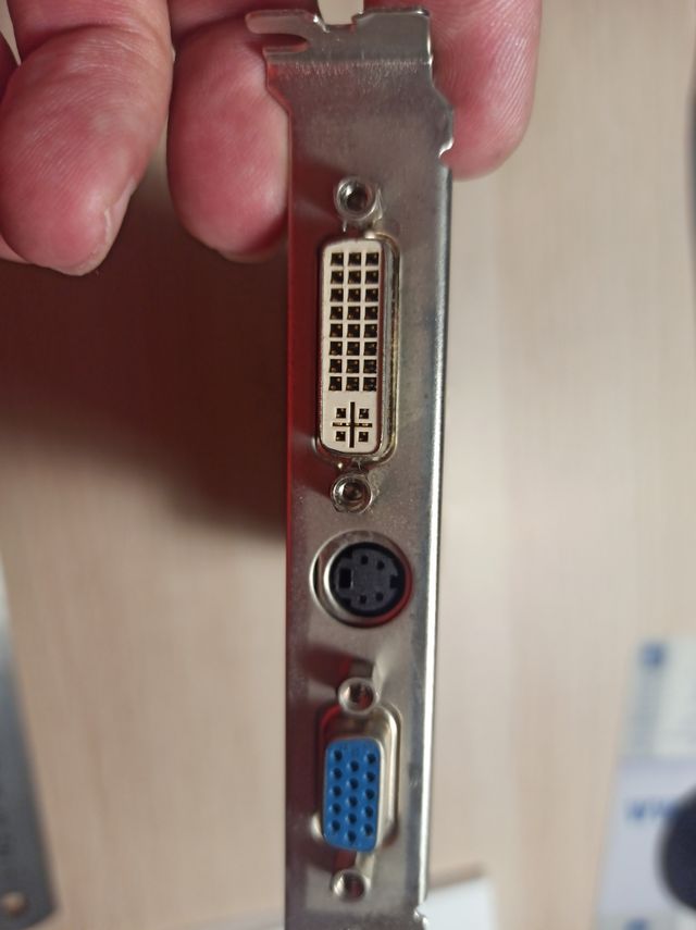 Tarjeta Gráfica Inno3D GFX 5500