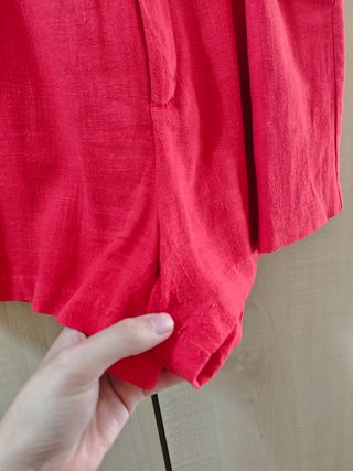 Pantalones cortos rojos Stradivarius mujer