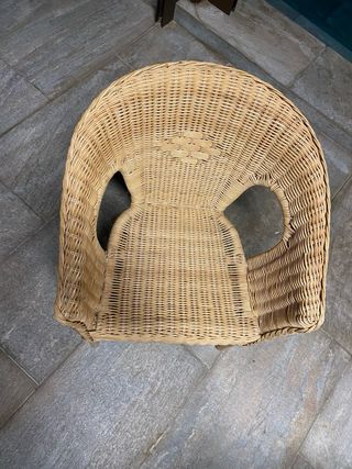 Silla infantil de mimbre