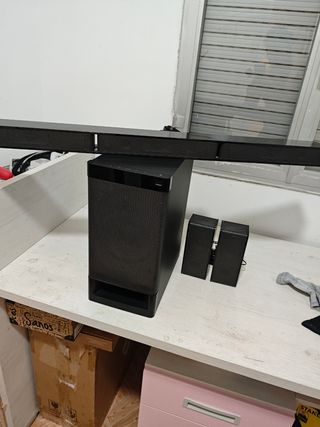 Barra de sonido negra modelo HT-RT3.  Sony 5.1