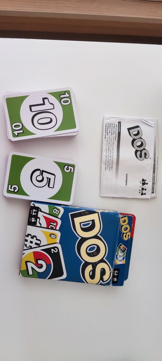 Juegos de mesa: Rhino Hero, BerriDog, DOS