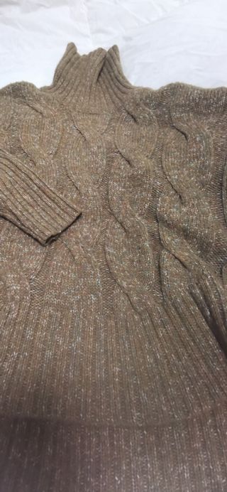 Jersey Tintoretto Marrón Trenzado Cuello Alto