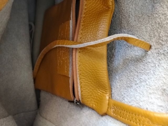Borsa vera pelle artigianale gialla