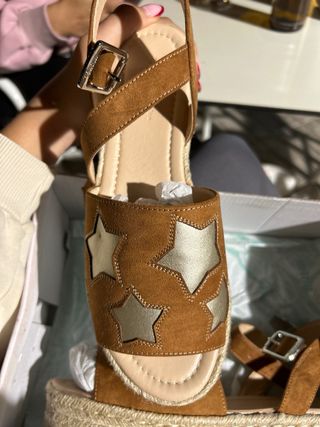 Sandalias Cuña Marrones y Doradas