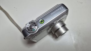 Cámara Digital Sony Cyber-shot Plata