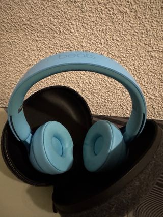 Beats Solo Pro azules en perfecto estado