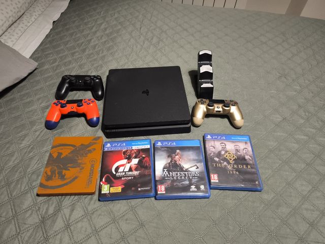 Pack PS4 CON MANDOS Y JUEGOS