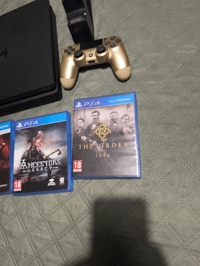 Pack PS4 CON MANDOS Y JUEGOS