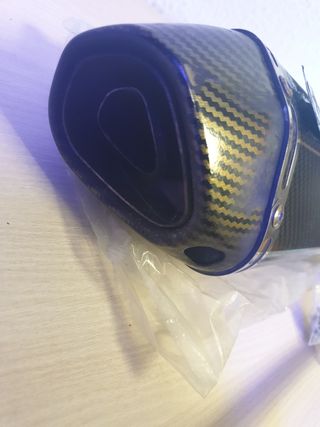Silenciador de escape deportivo 125cc.