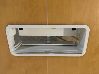 Mesa IKEA BEKANT cuadrada 140x140