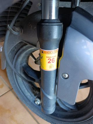 Moto Daelim 125 de 2020 Scooter Negra