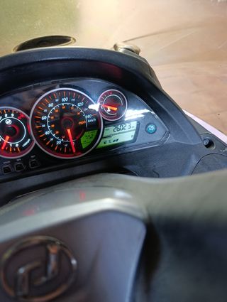 Moto Daelim 125 de 2020 Scooter Negra