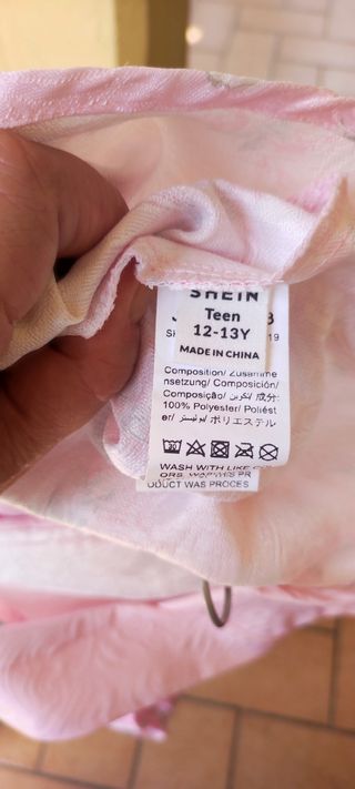 Vestito rosa con fiori