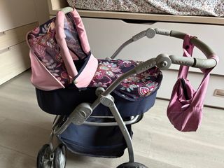 Carrito de muñecas con bolso