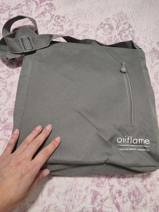 Bolsa bandolera Oriflame gris