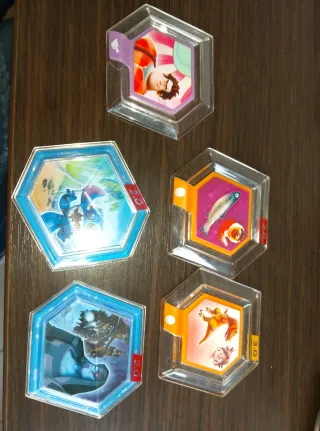 Disney Infinity Personaggi e mondi euro 3cadauno