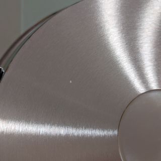 Bistecchiera in metallo.