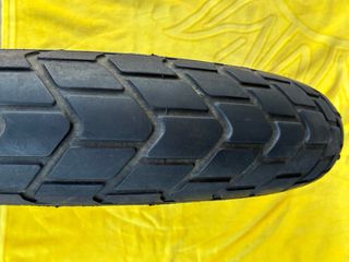 Llanta y Neumático Delantero Ducati Scrambler