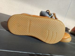 Lote Zapatos botas sandalias zapatillas BEBE t. 20